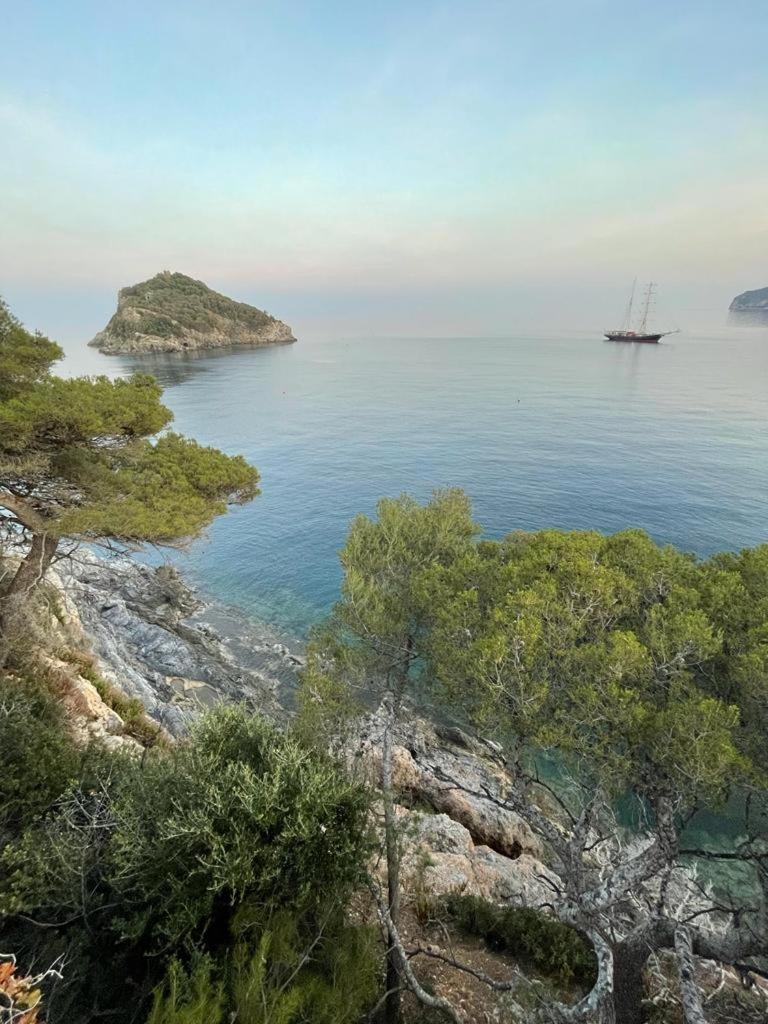 Una Finestra Sul Mare Home 1 贝尔杰吉 外观 照片